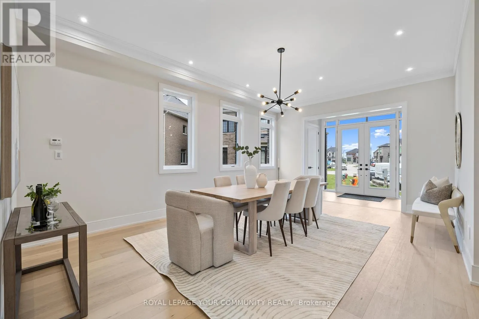 2 BUNN COURT