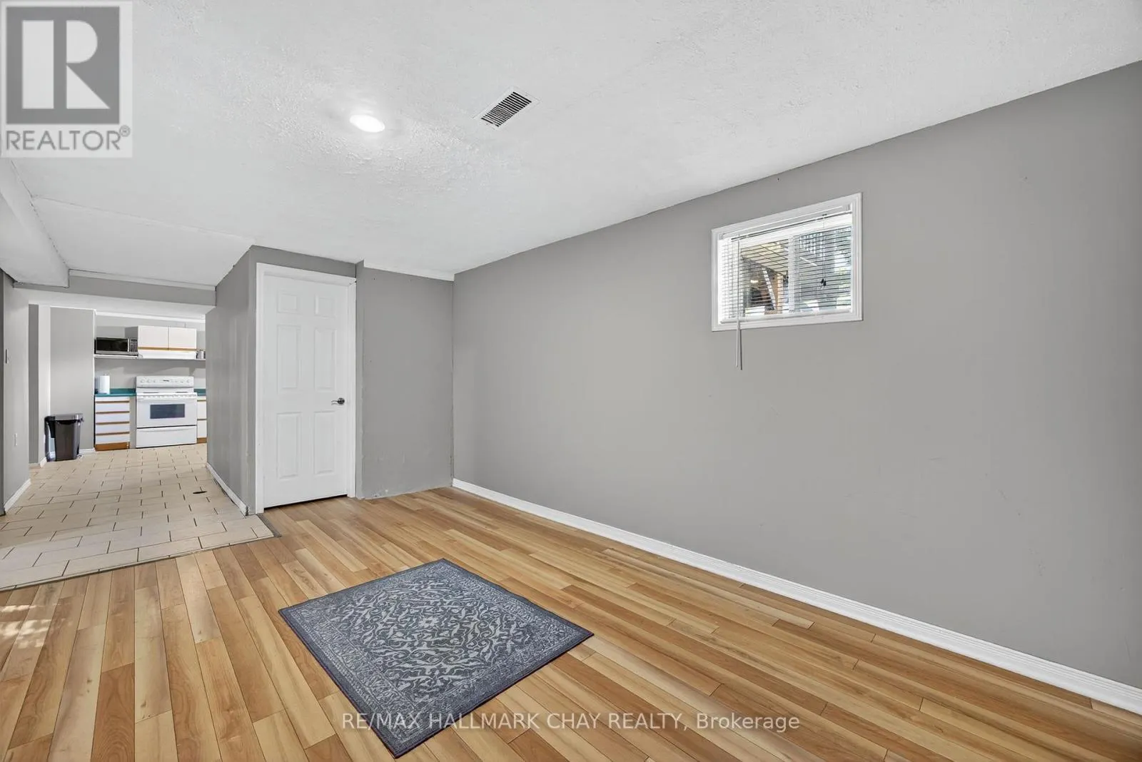 37 MCCARTHY CRESCENT