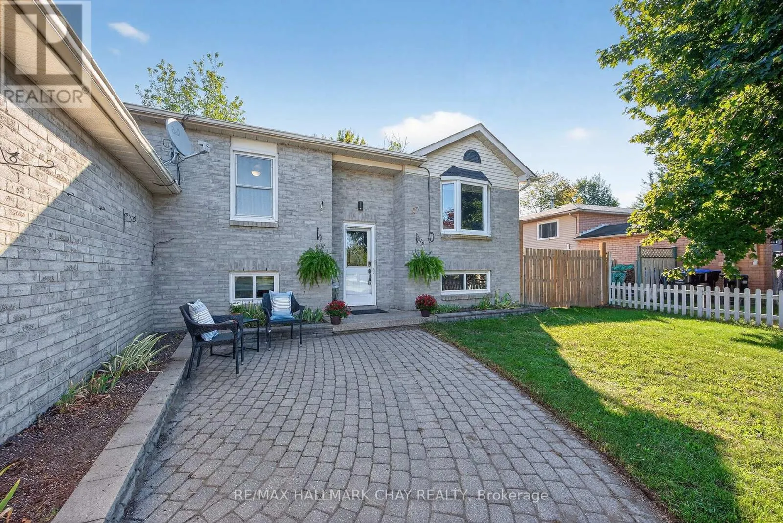 37 MCCARTHY CRESCENT