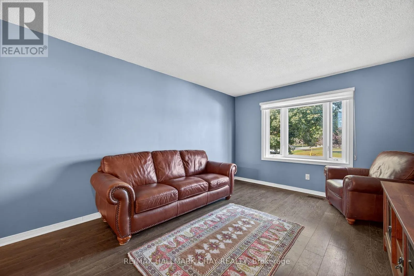 37 MCCARTHY CRESCENT