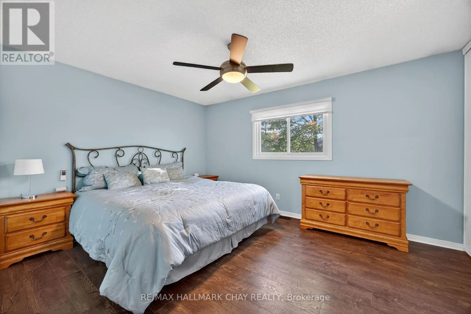 37 MCCARTHY CRESCENT