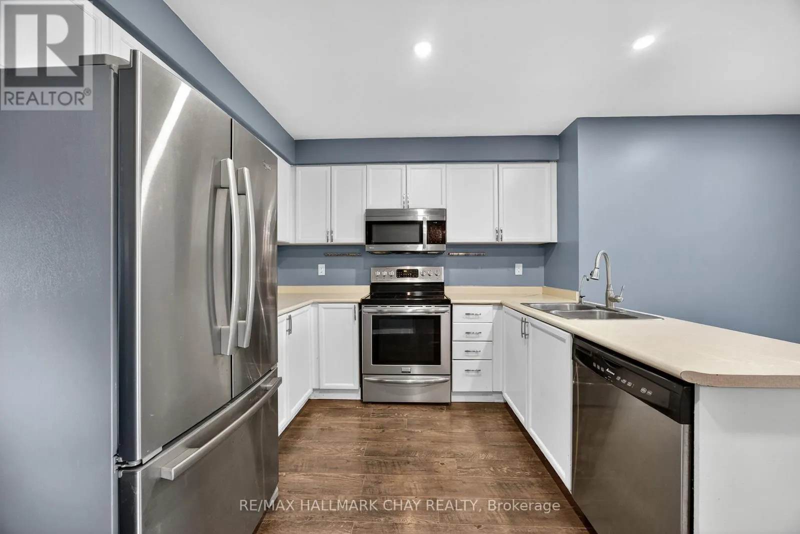 37 MCCARTHY CRESCENT