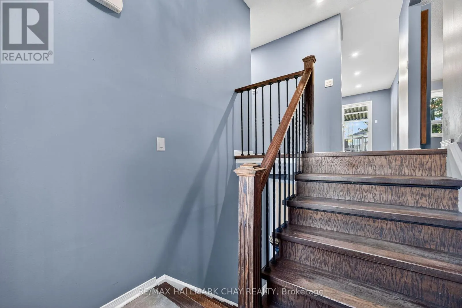 37 MCCARTHY CRESCENT