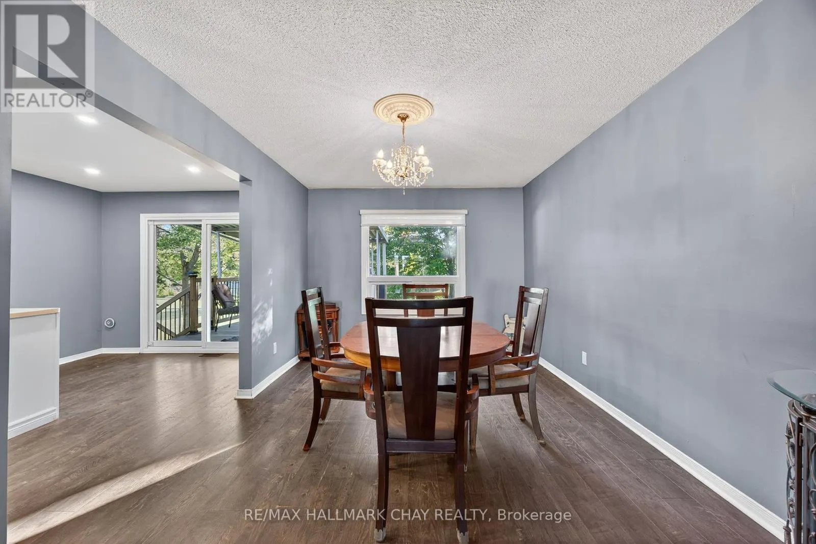 37 MCCARTHY CRESCENT
