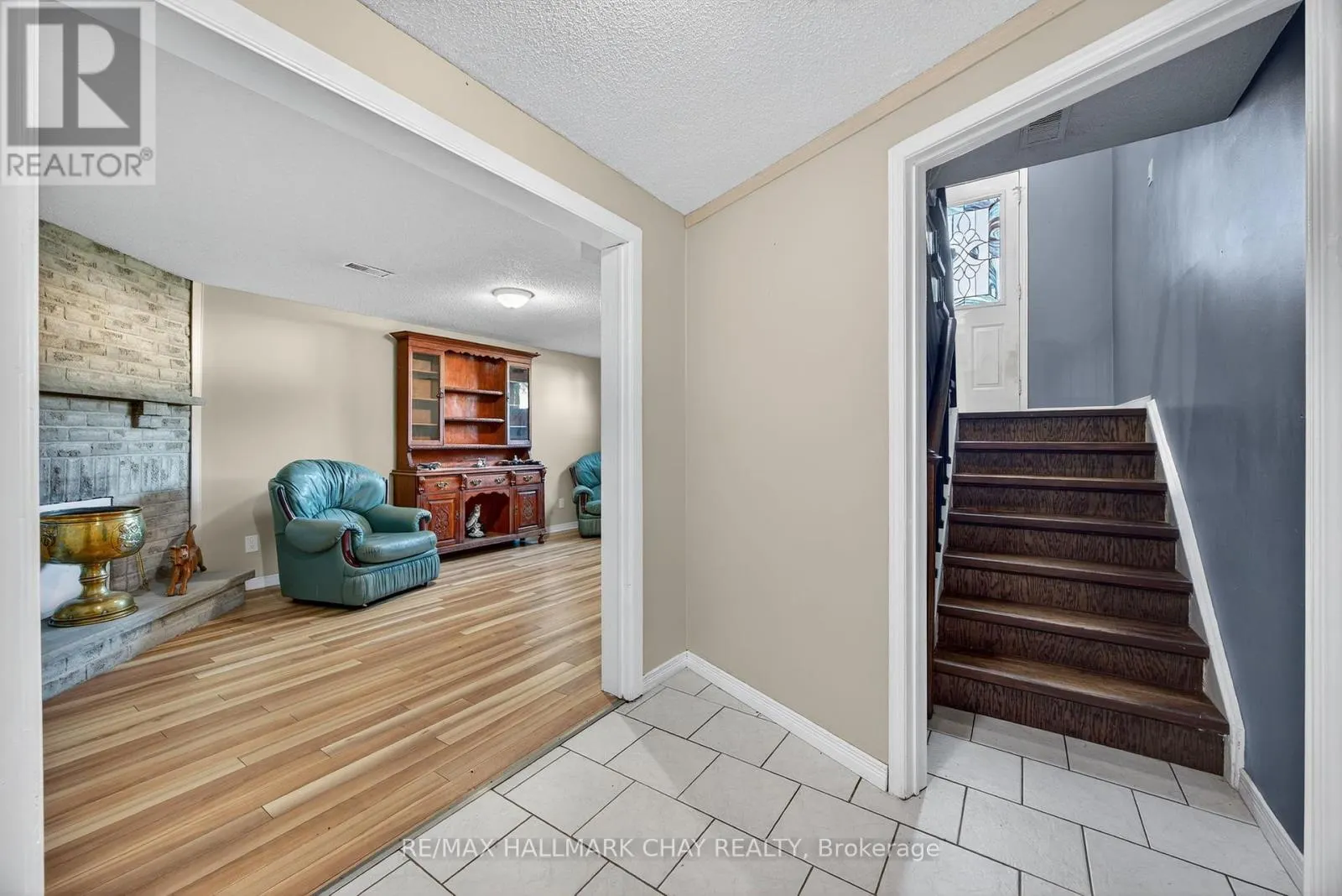 37 MCCARTHY CRESCENT