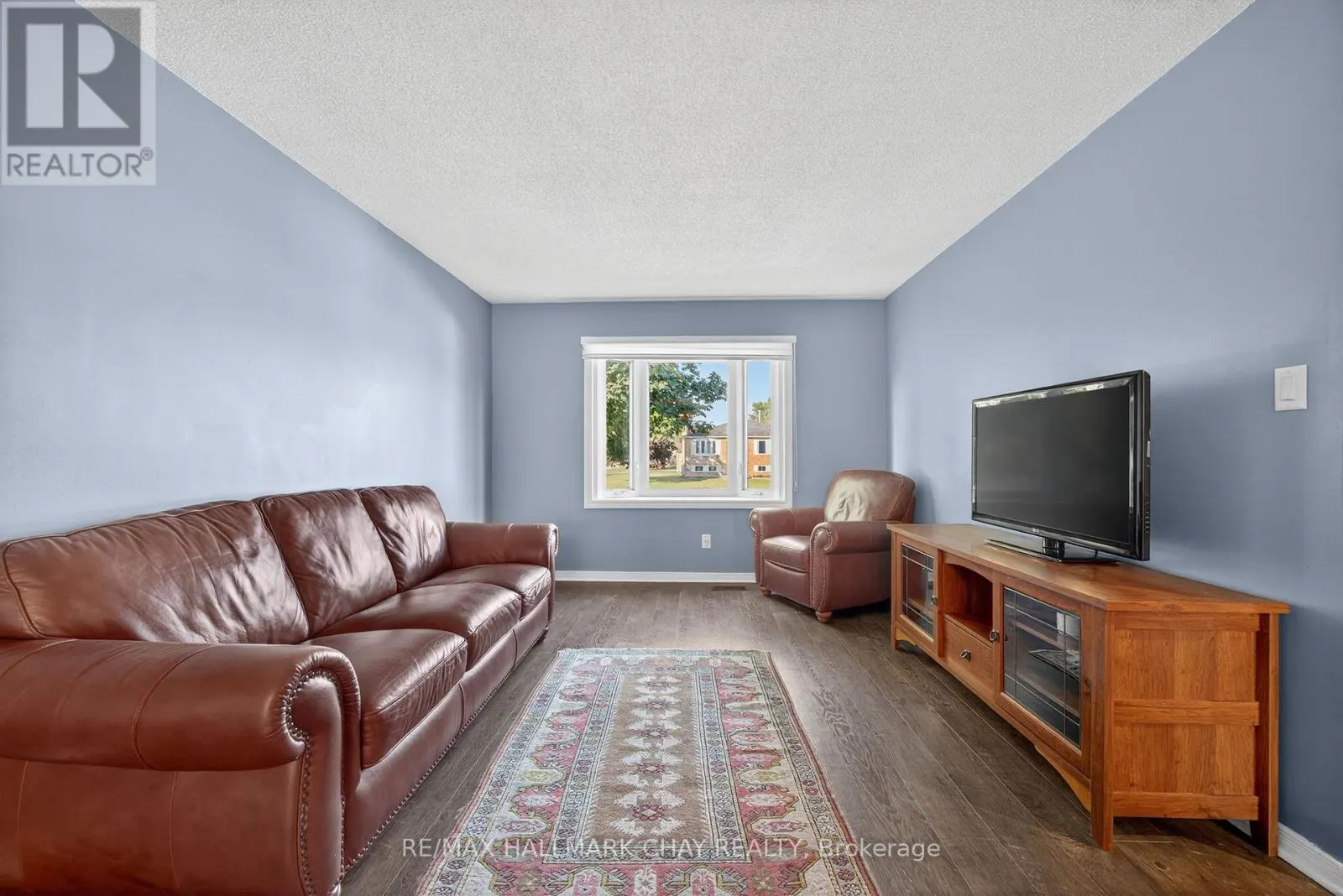 37 MCCARTHY CRESCENT