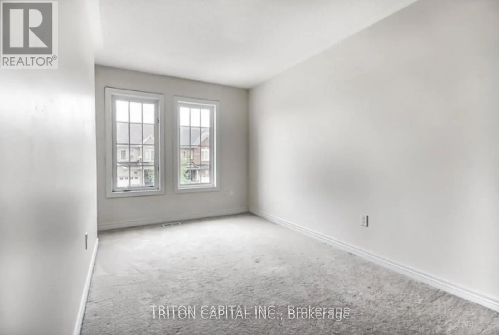 38 FOUR SEASONS CRESCENT