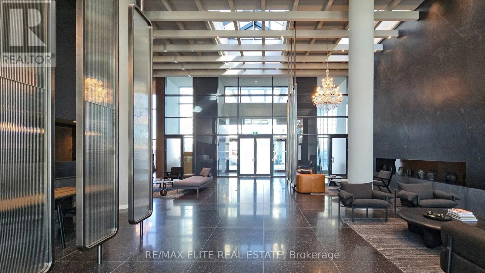 520 - 28 INTERCHANGE WAY