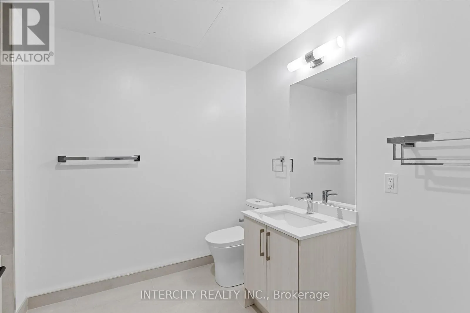 205 - 2075 KING ROAD