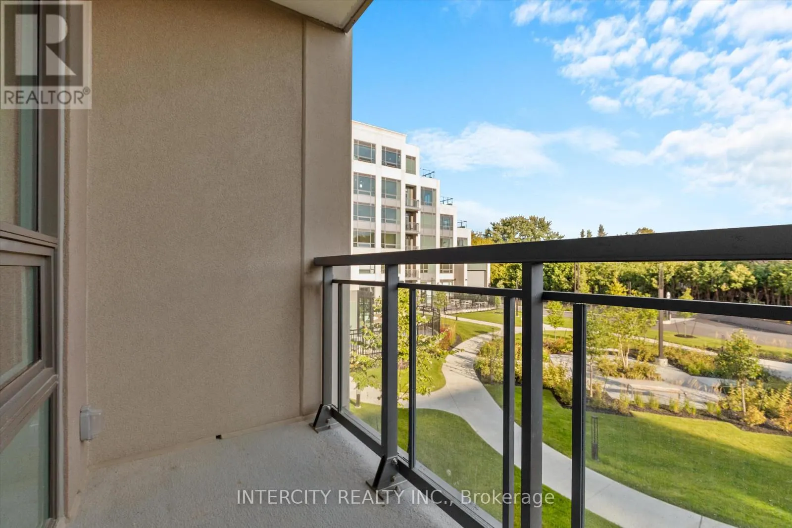 205 - 2075 KING ROAD