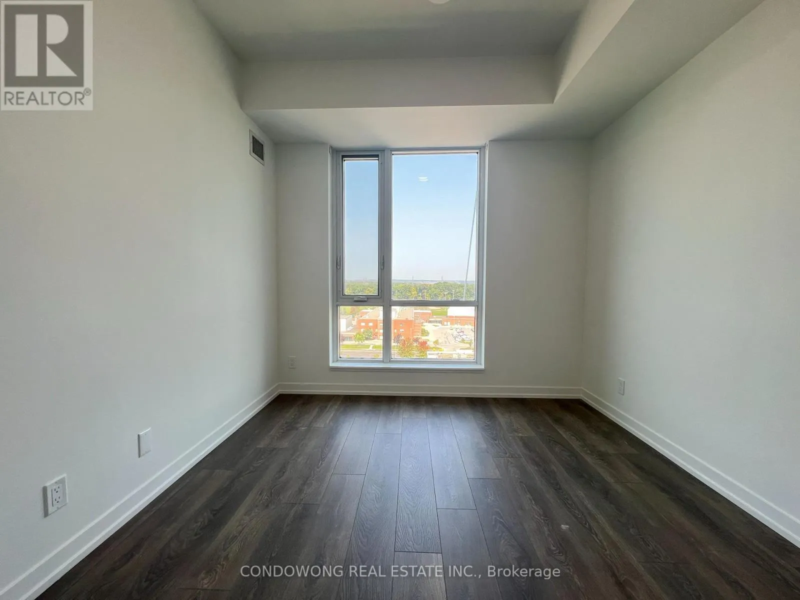 1202 - 8 BEVERLEY GLEN BOULEVARD