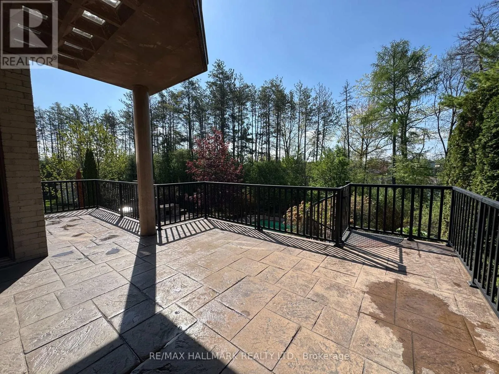 383 PARADELLE DRIVE