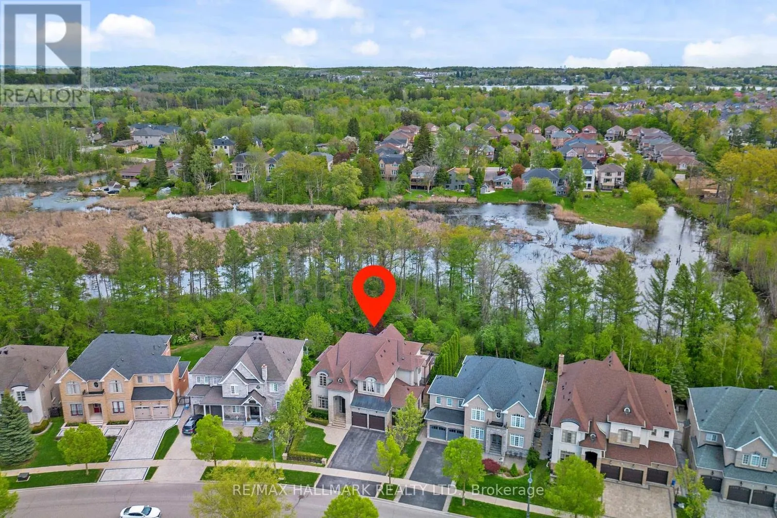 383 PARADELLE DRIVE