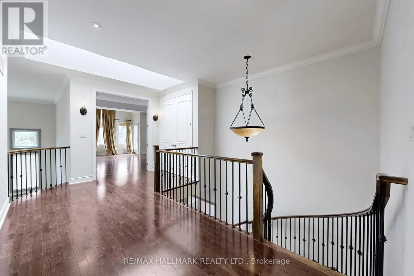383 PARADELLE DRIVE