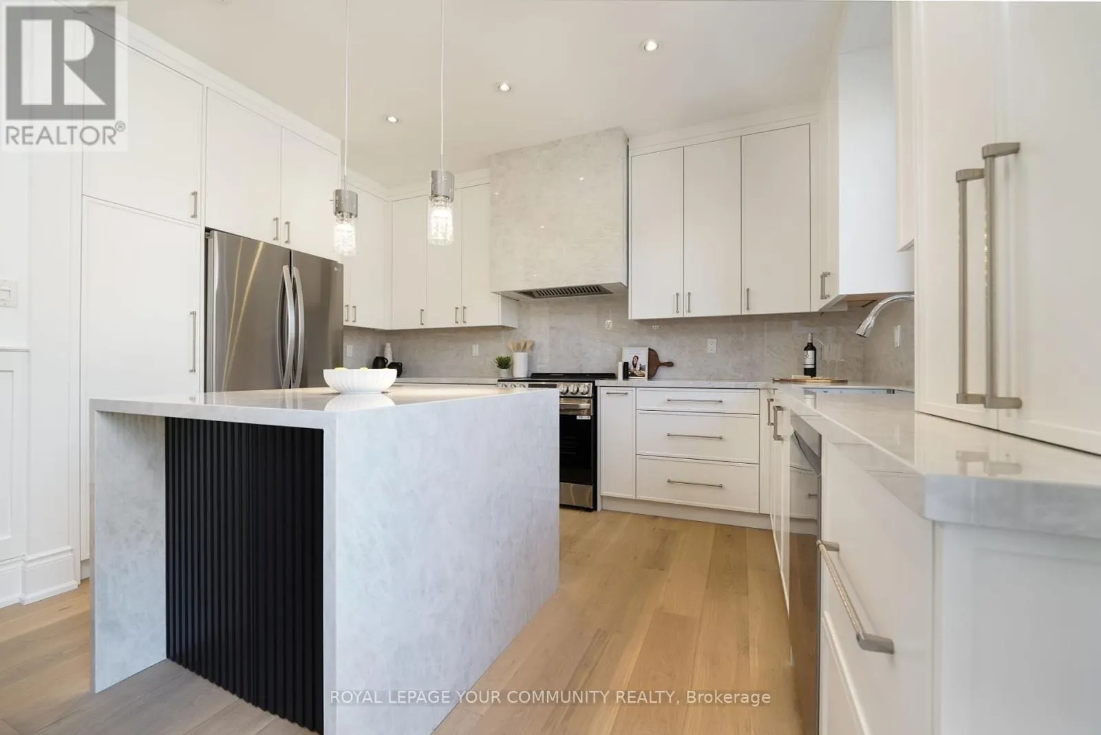 4 DAIRY AVENUE