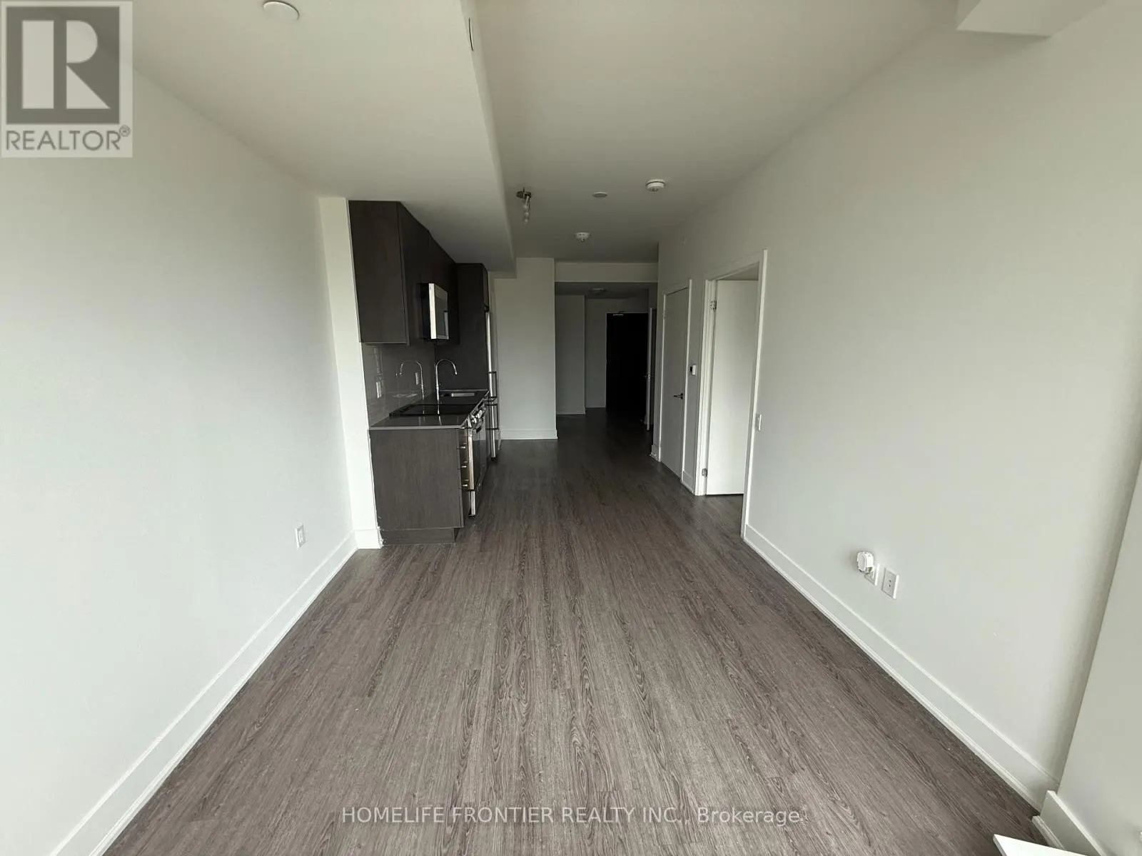 208 - 185 DEERFIELD ROAD