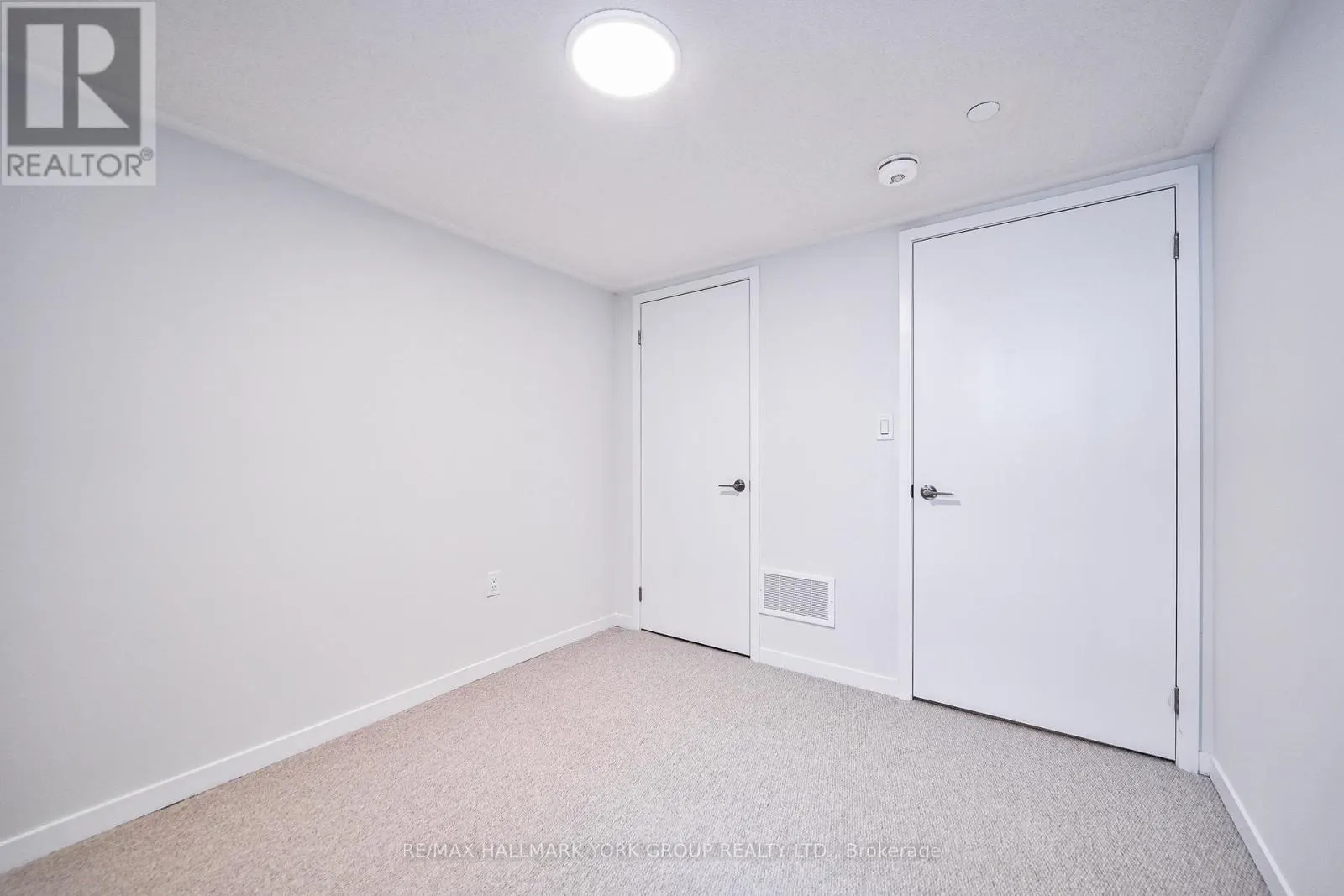 180 - 151 HONEYCRISP CRESCENT