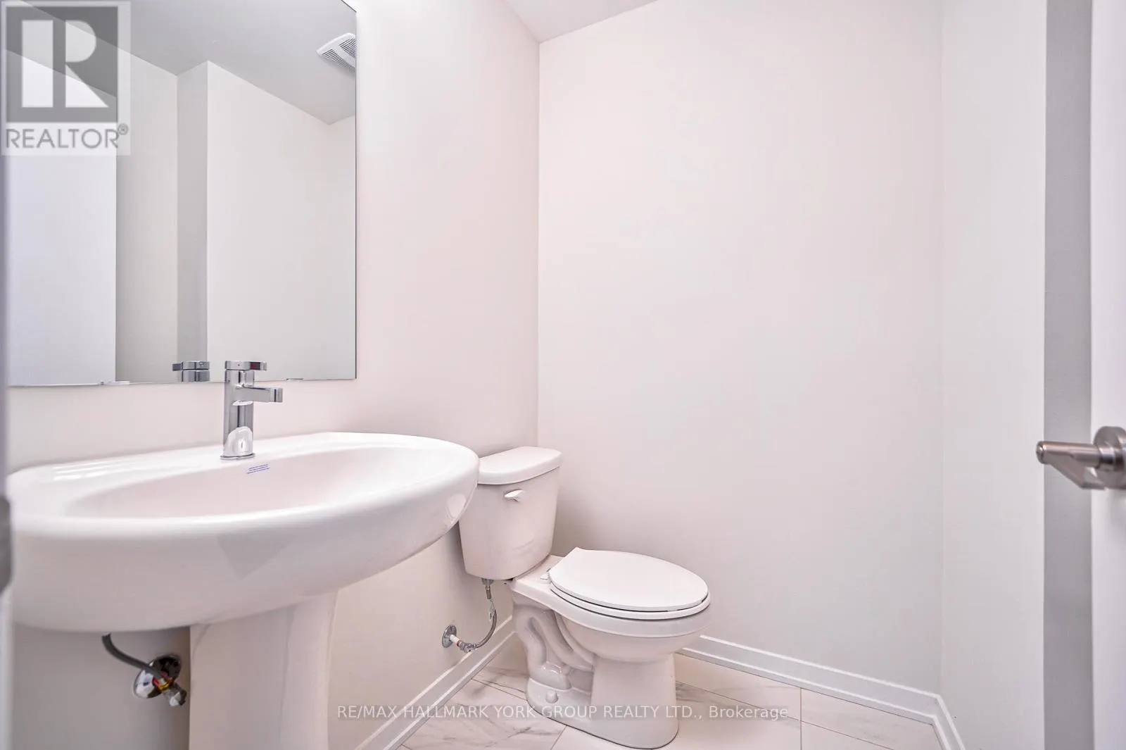 180 - 151 HONEYCRISP CRESCENT