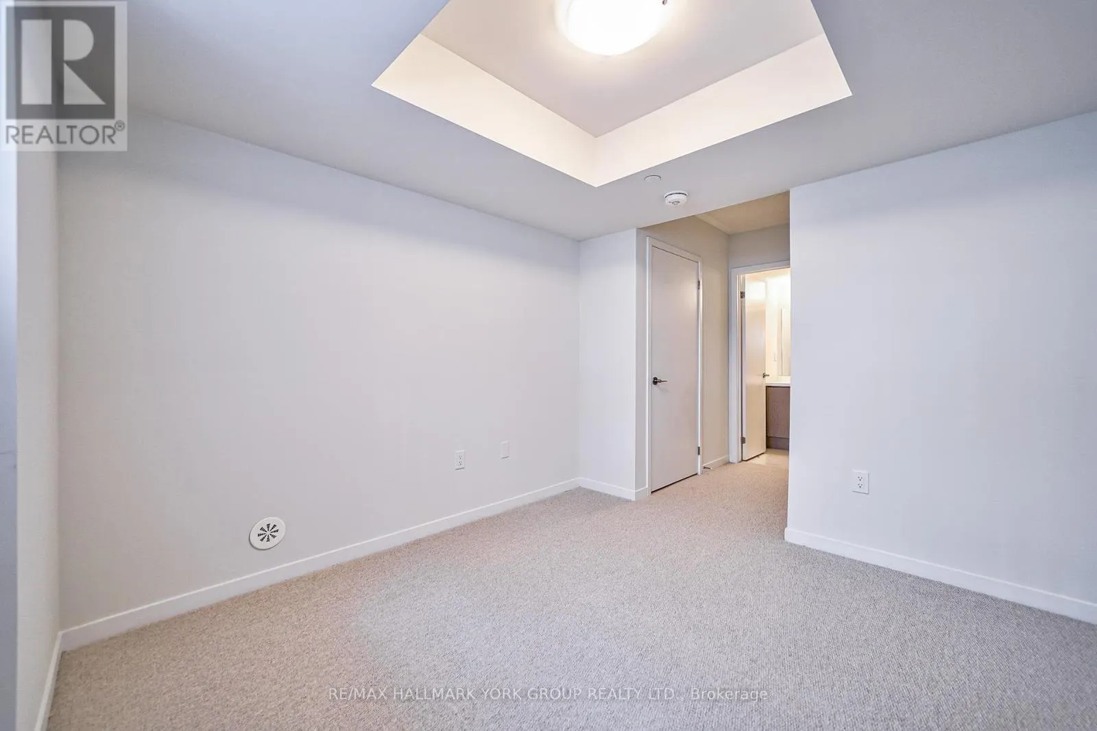 180 - 151 HONEYCRISP CRESCENT