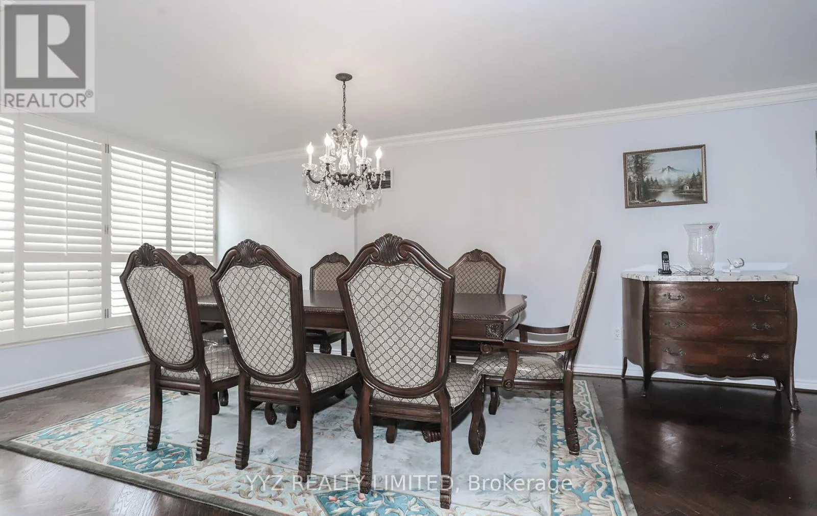 808 - 1 CLARK AVENUE W