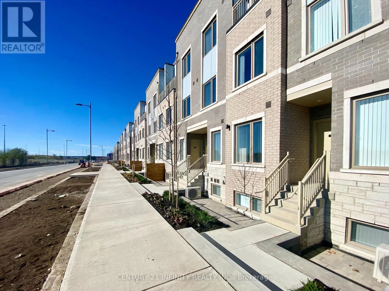 337 - 100 HONEYCRISP CRESCENT, #337