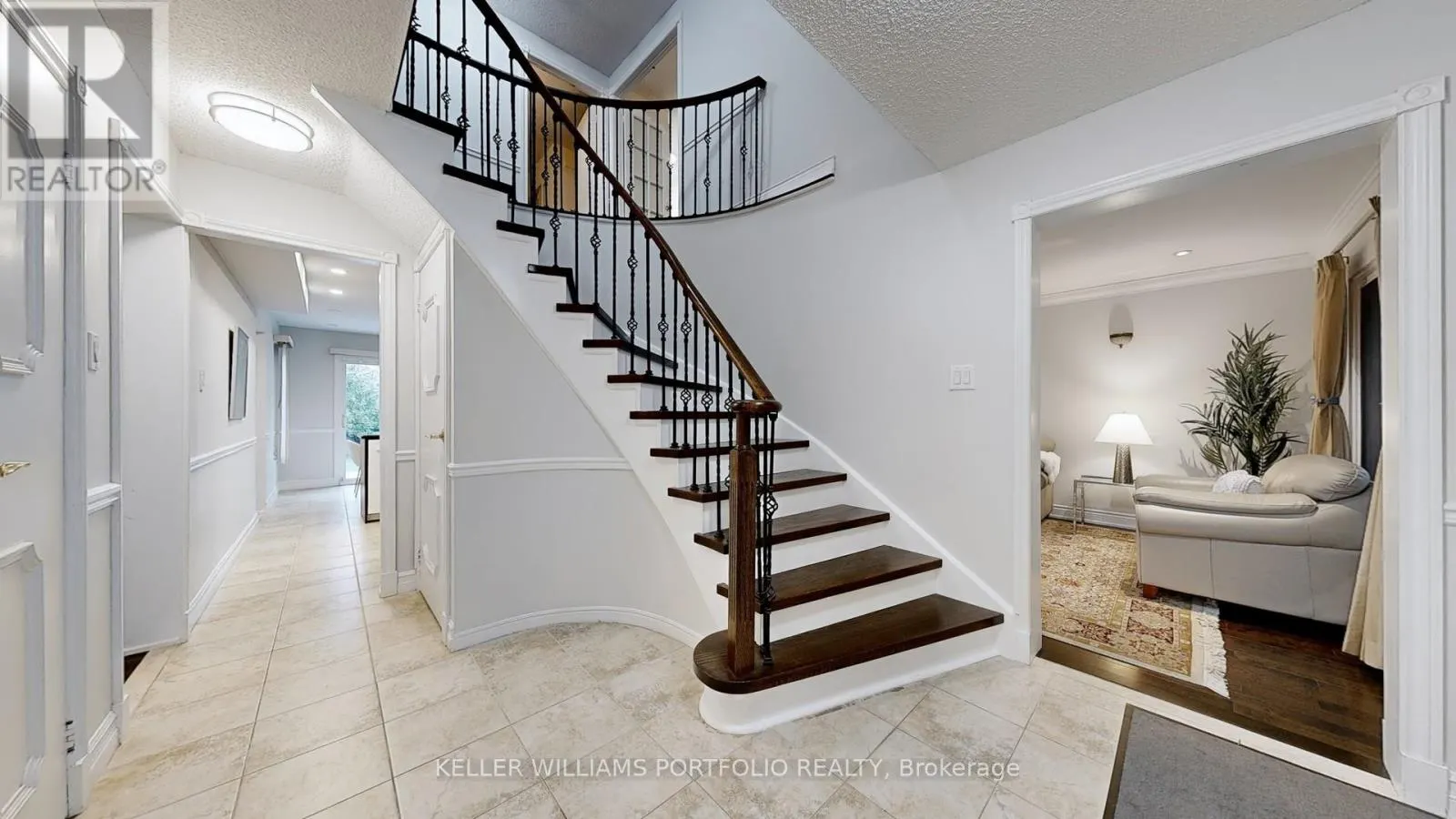 10 VALLEYVIEW ROAD