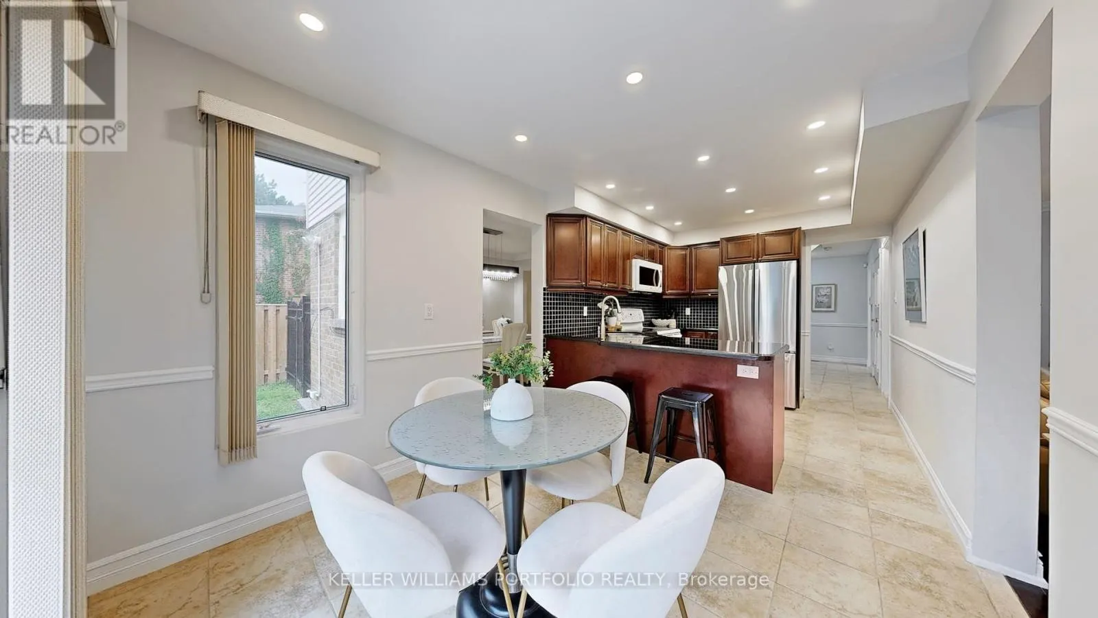 10 VALLEYVIEW ROAD