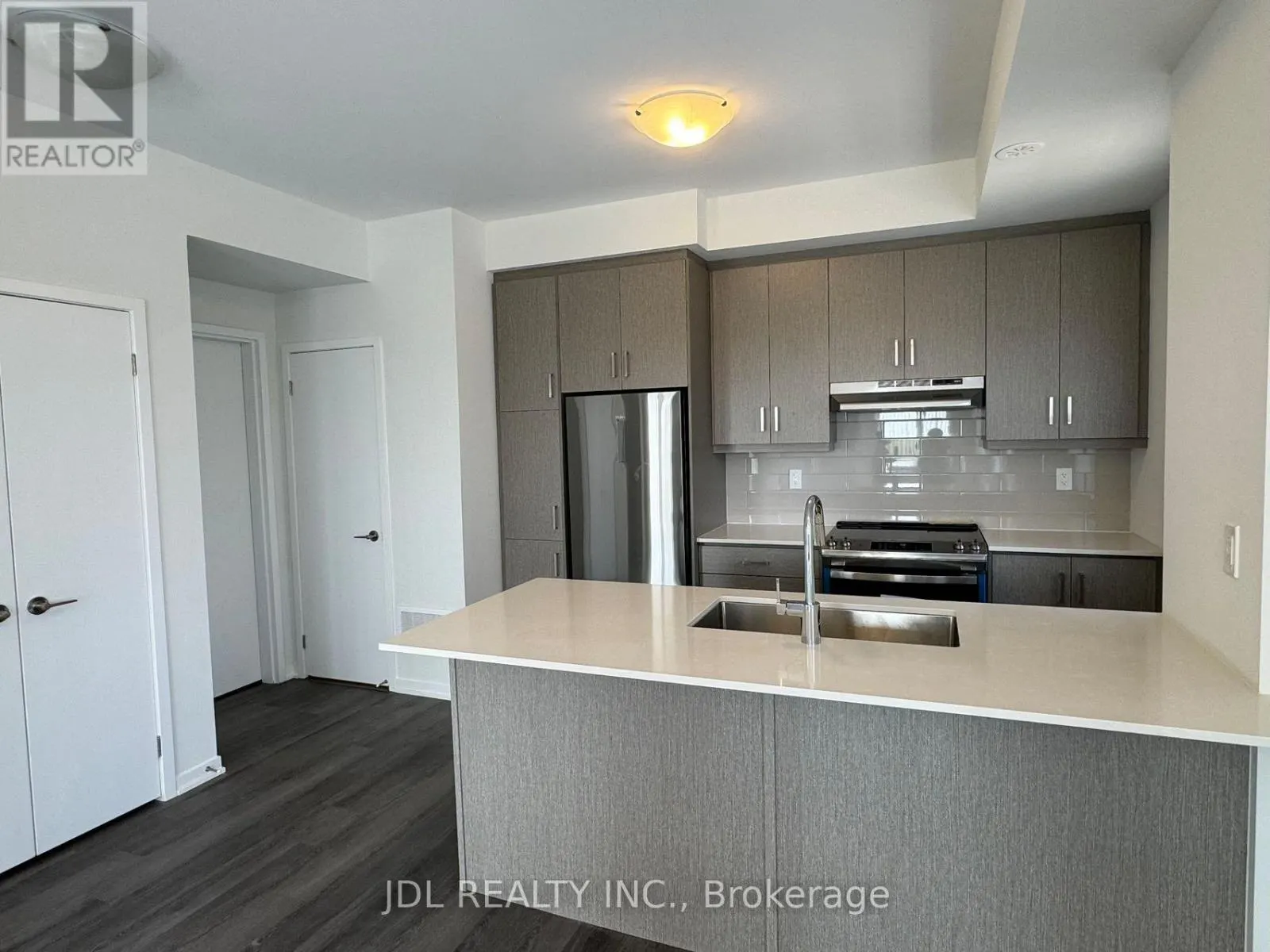 289 - 140 HONEYCRISP CRESCENT