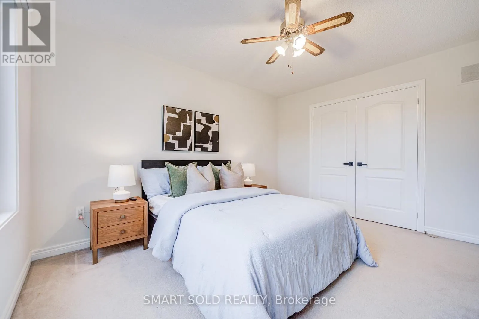 35 BENTOAK CRESCENT
