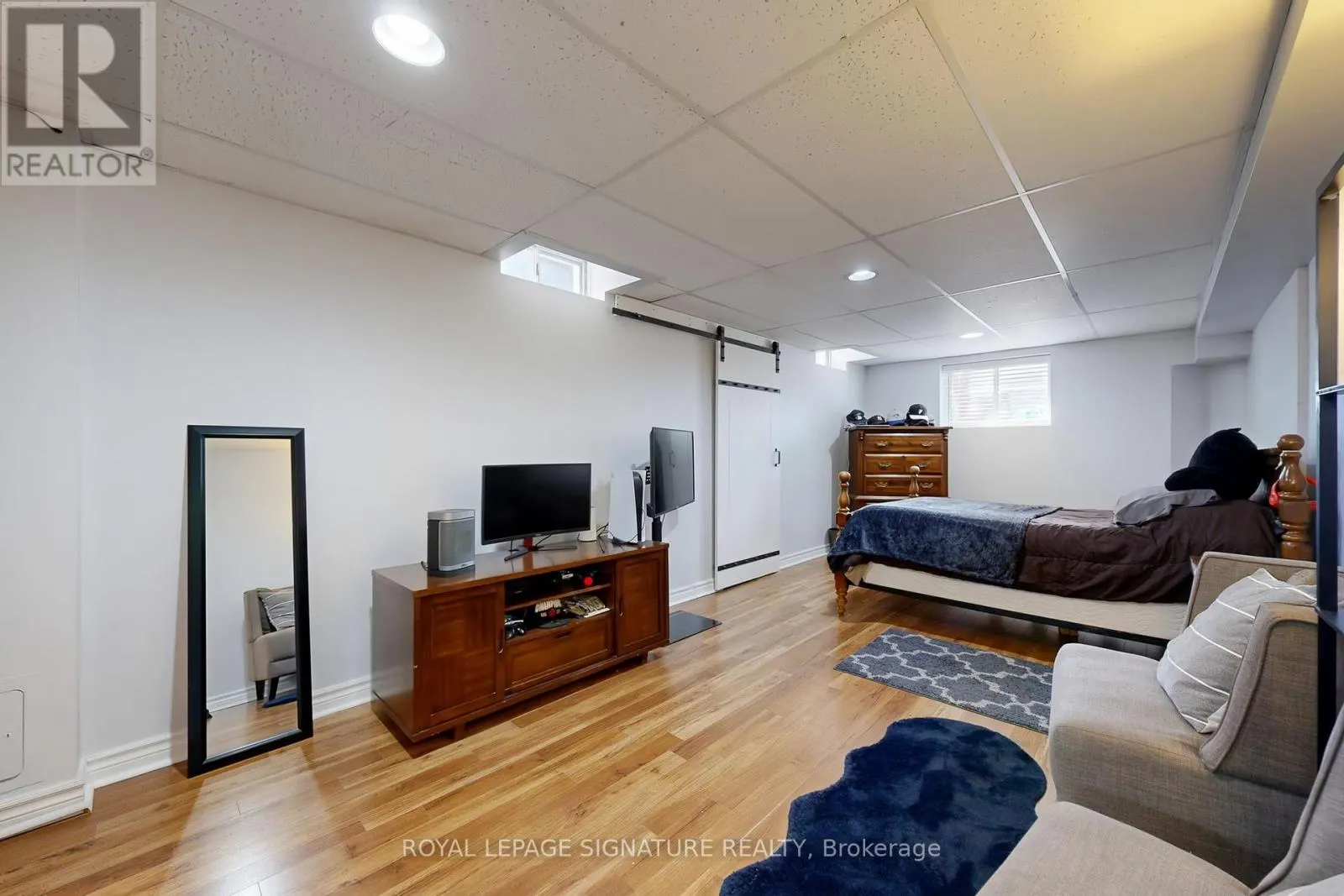 672 RUPERT AVENUE