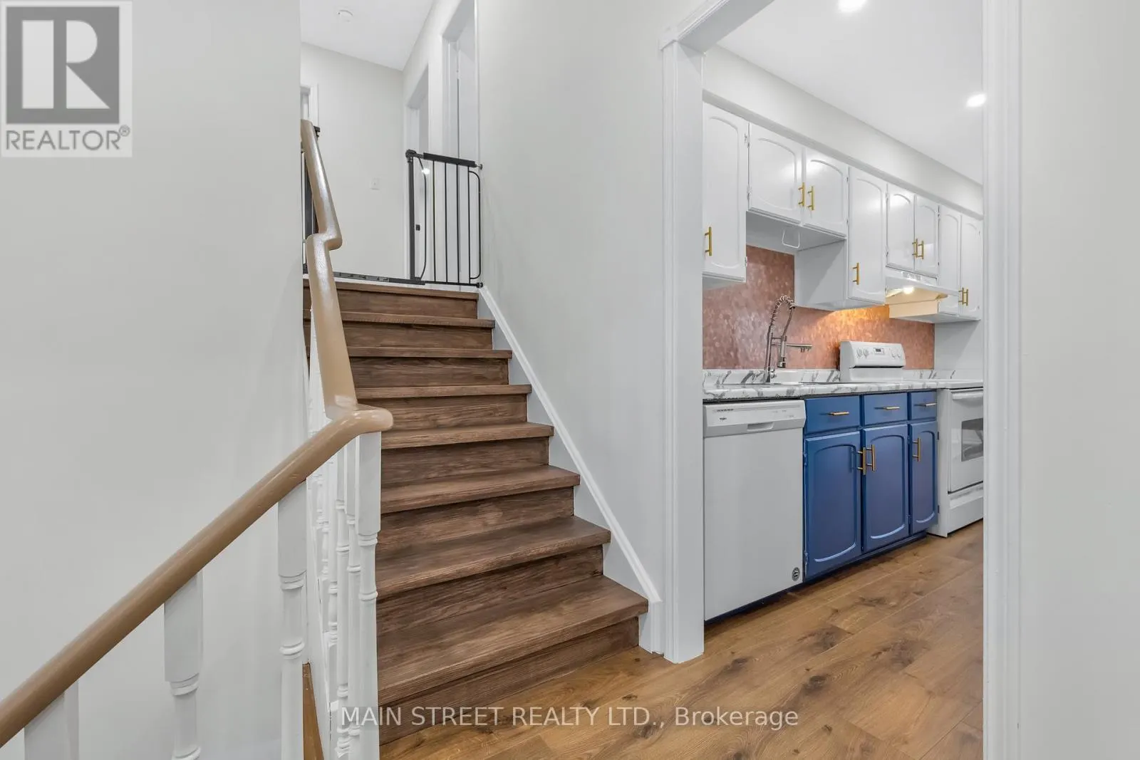 43 RIVERGLEN DRIVE