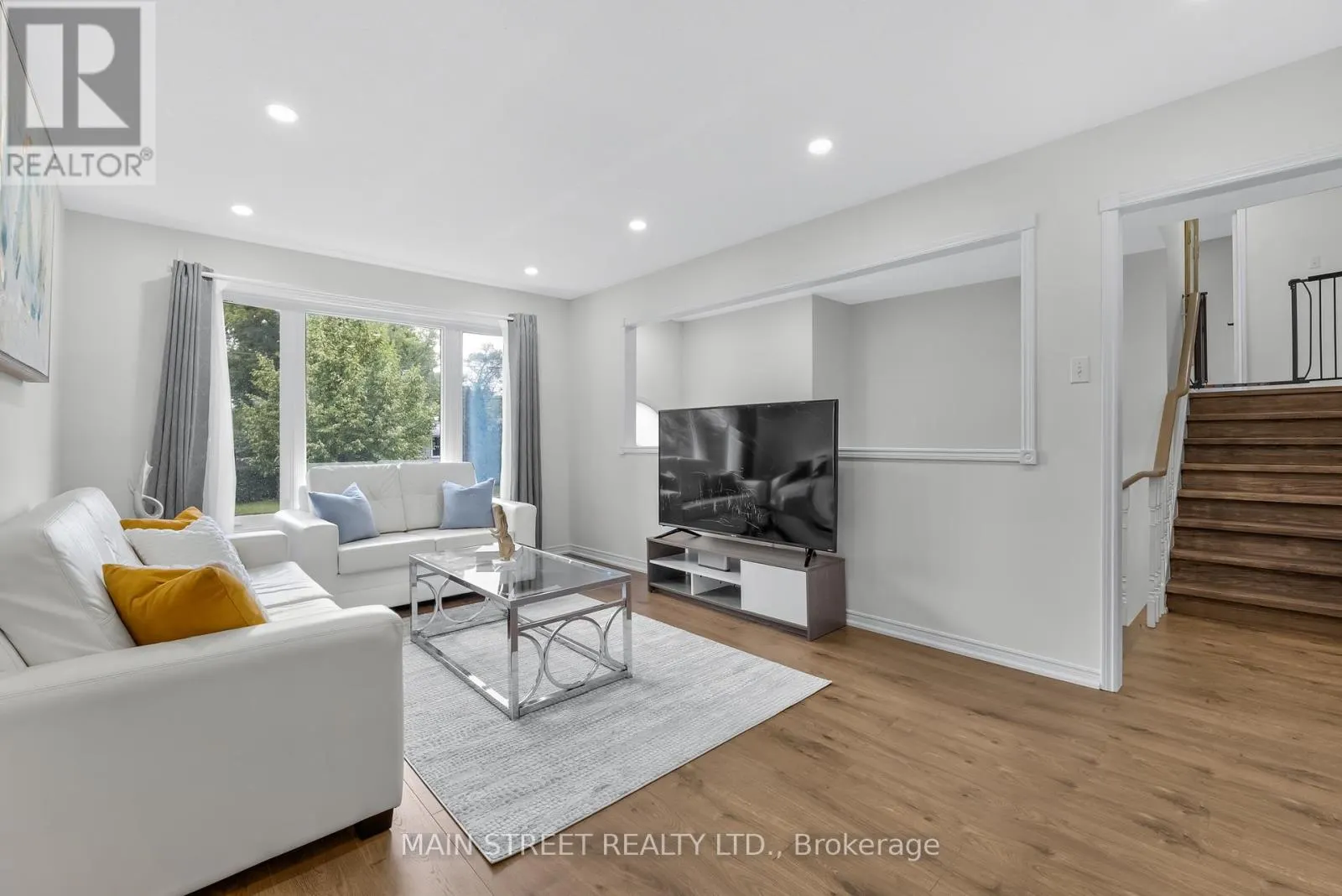 43 RIVERGLEN DRIVE