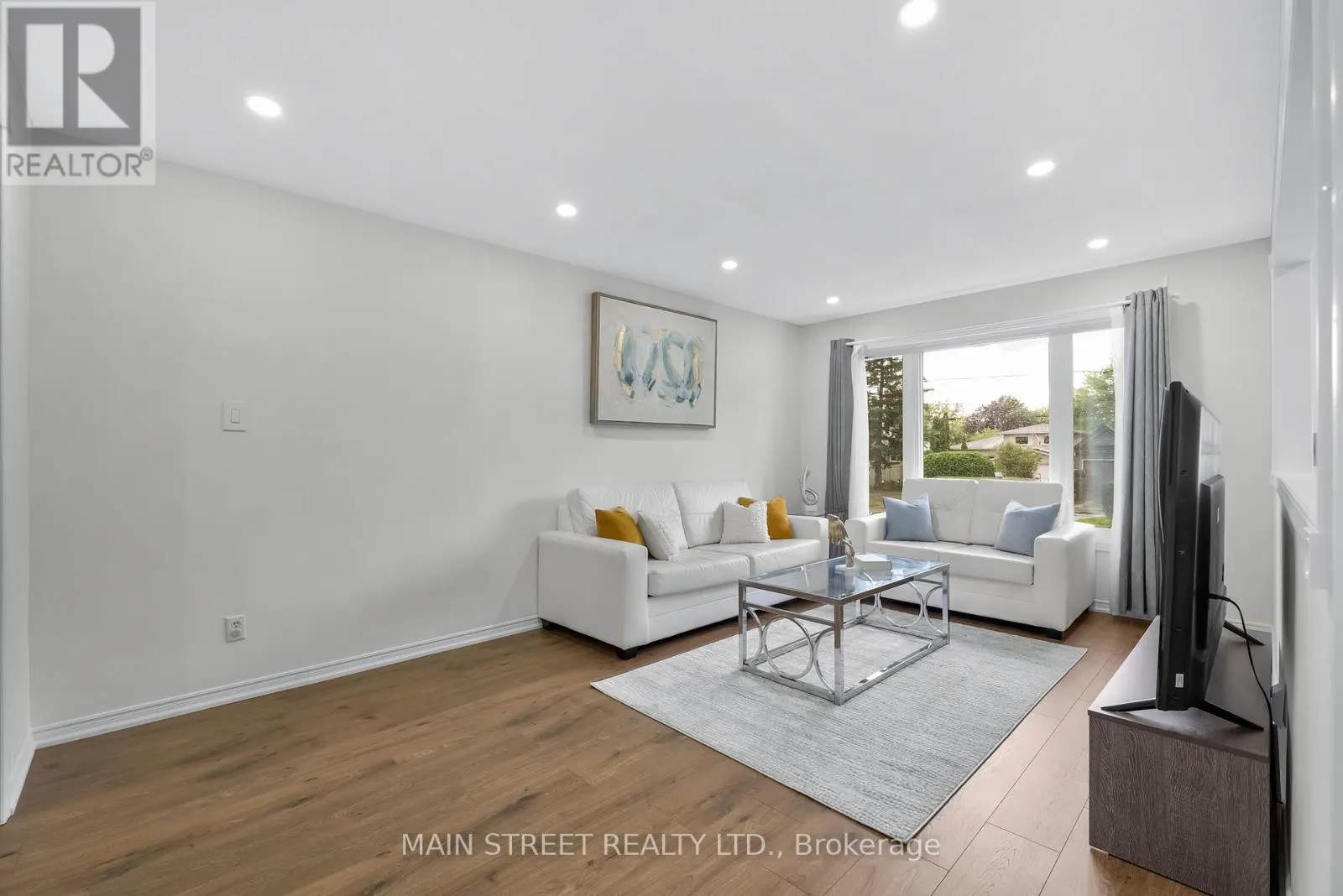 43 RIVERGLEN DRIVE