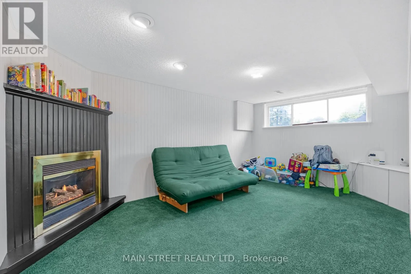 43 RIVERGLEN DRIVE