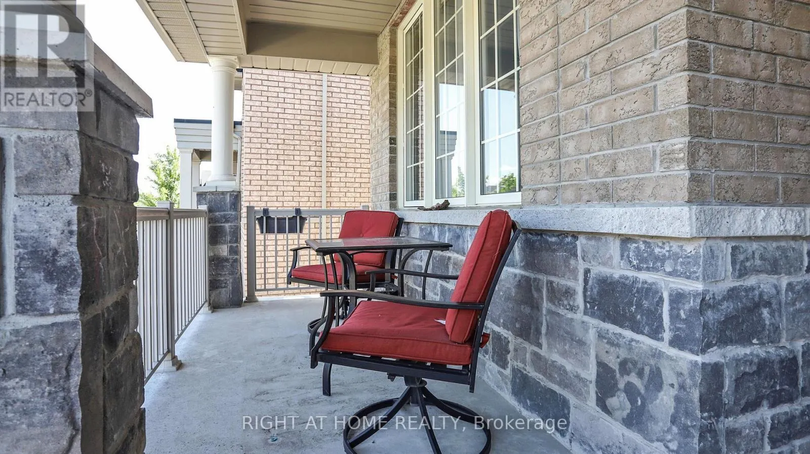 34 KIDD STREET