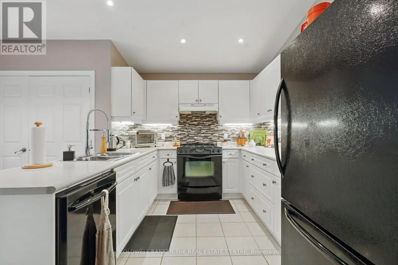 15 RECREATION DRIVE