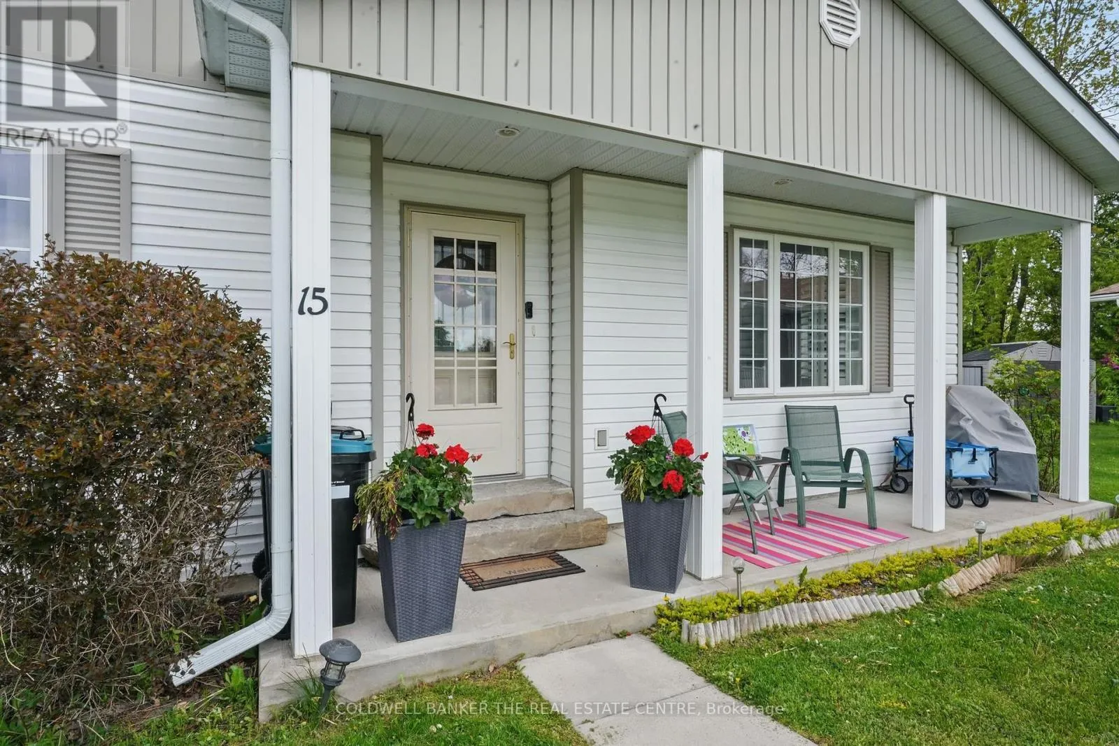 15 RECREATION DRIVE