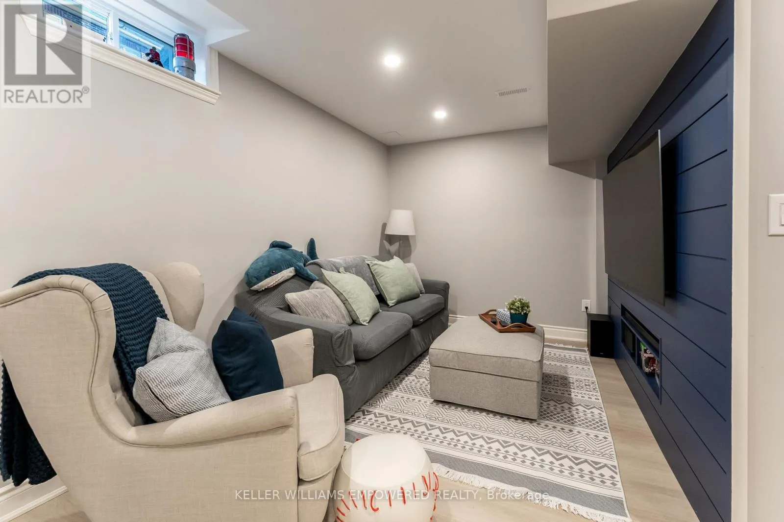 372 WILLIAM DUNN CRESCENT