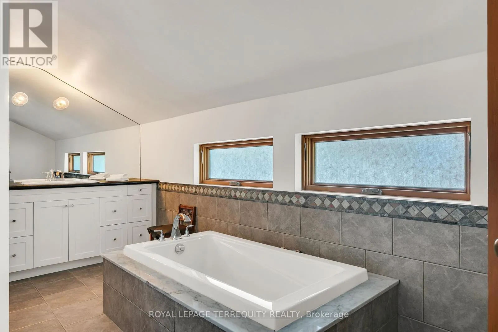 15625 8TH CONCESSION ROAD