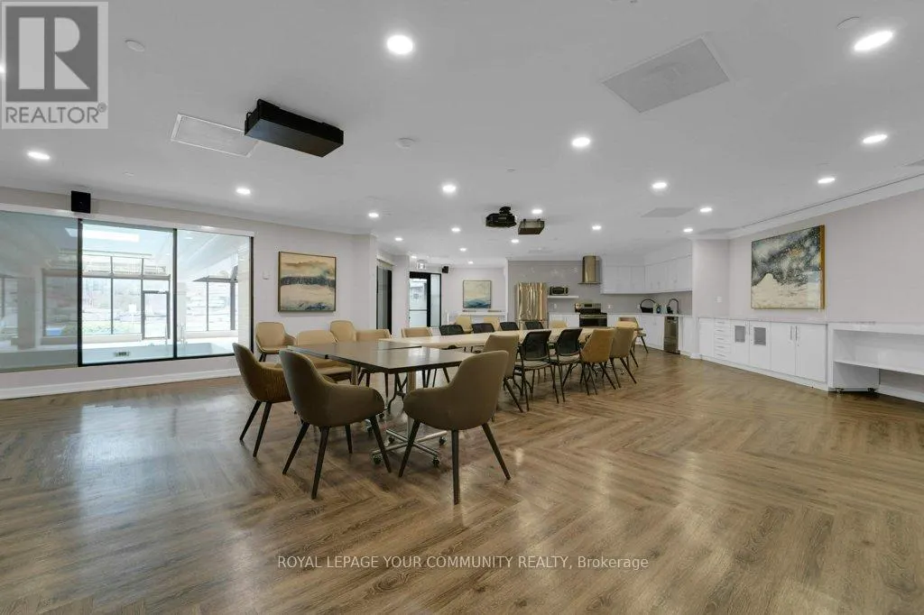 1404 - 22 CLARISSA DRIVE
