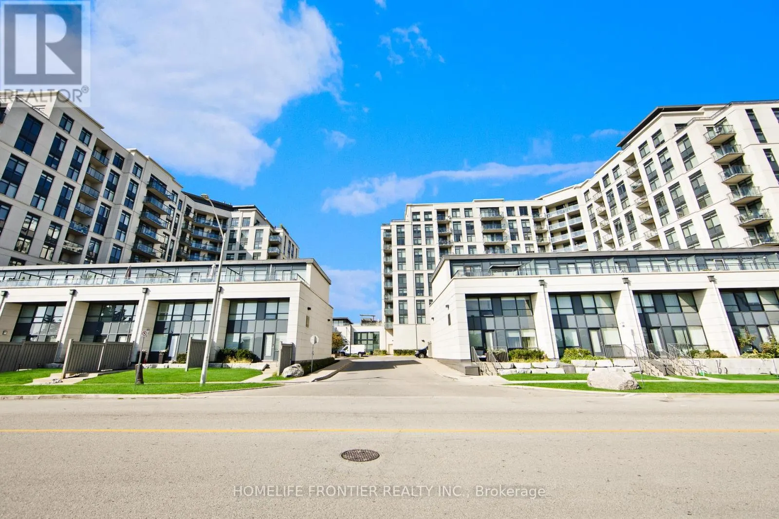 216 - 12 WOODSTREAM BOULEVARD