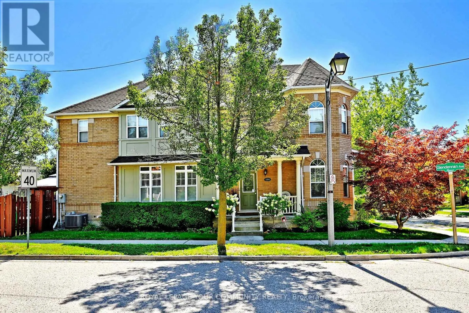 279 COUNTRY GLEN ROAD