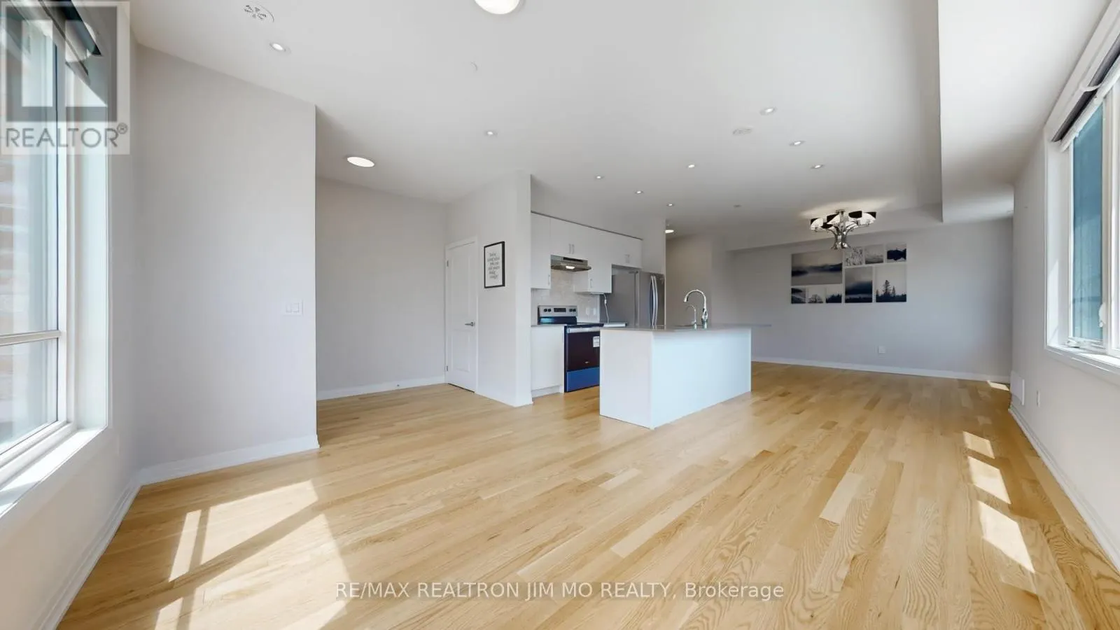 16 - 50 BAYNES WAY