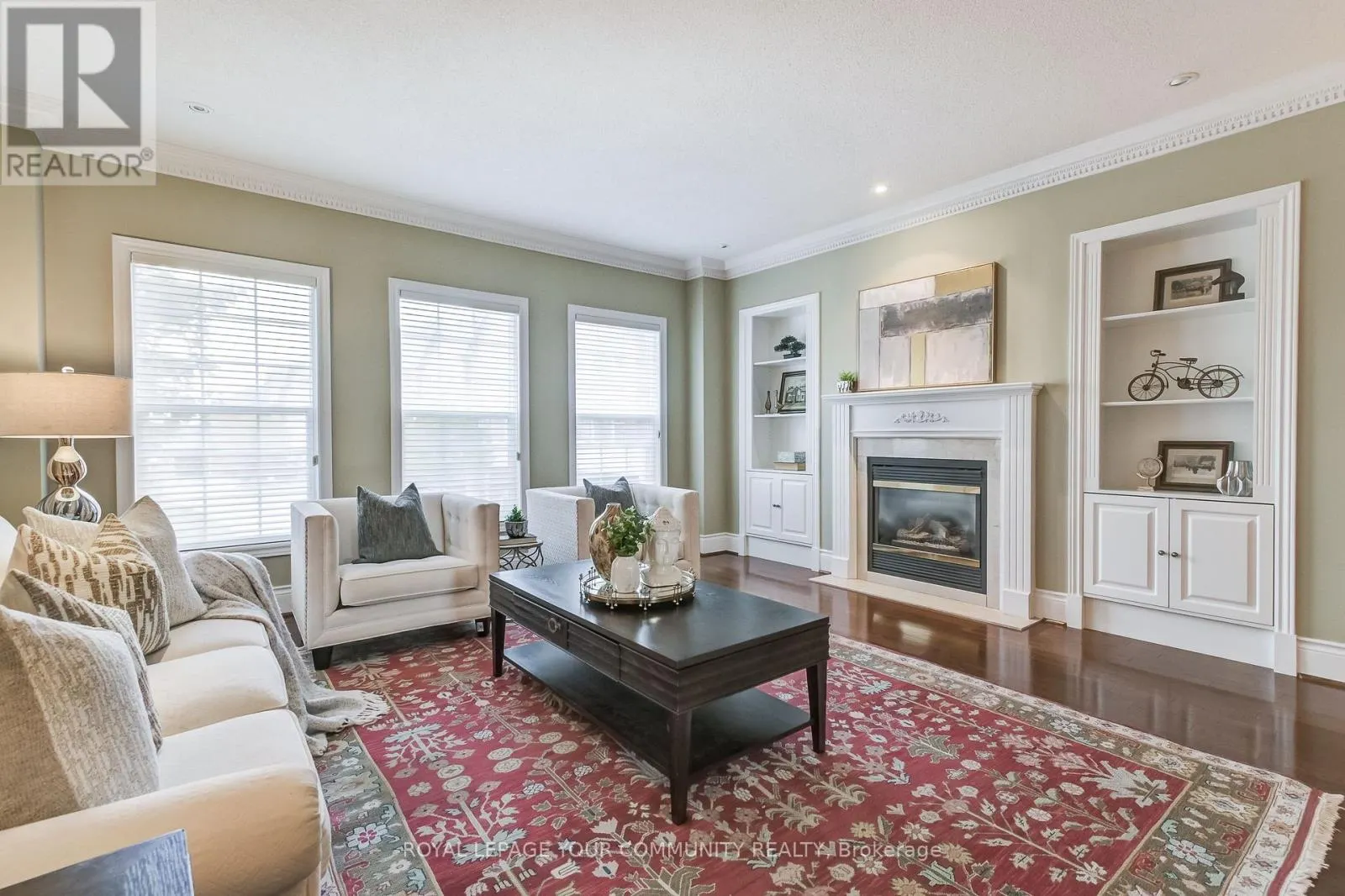 15 - 8038 YONGE STREET