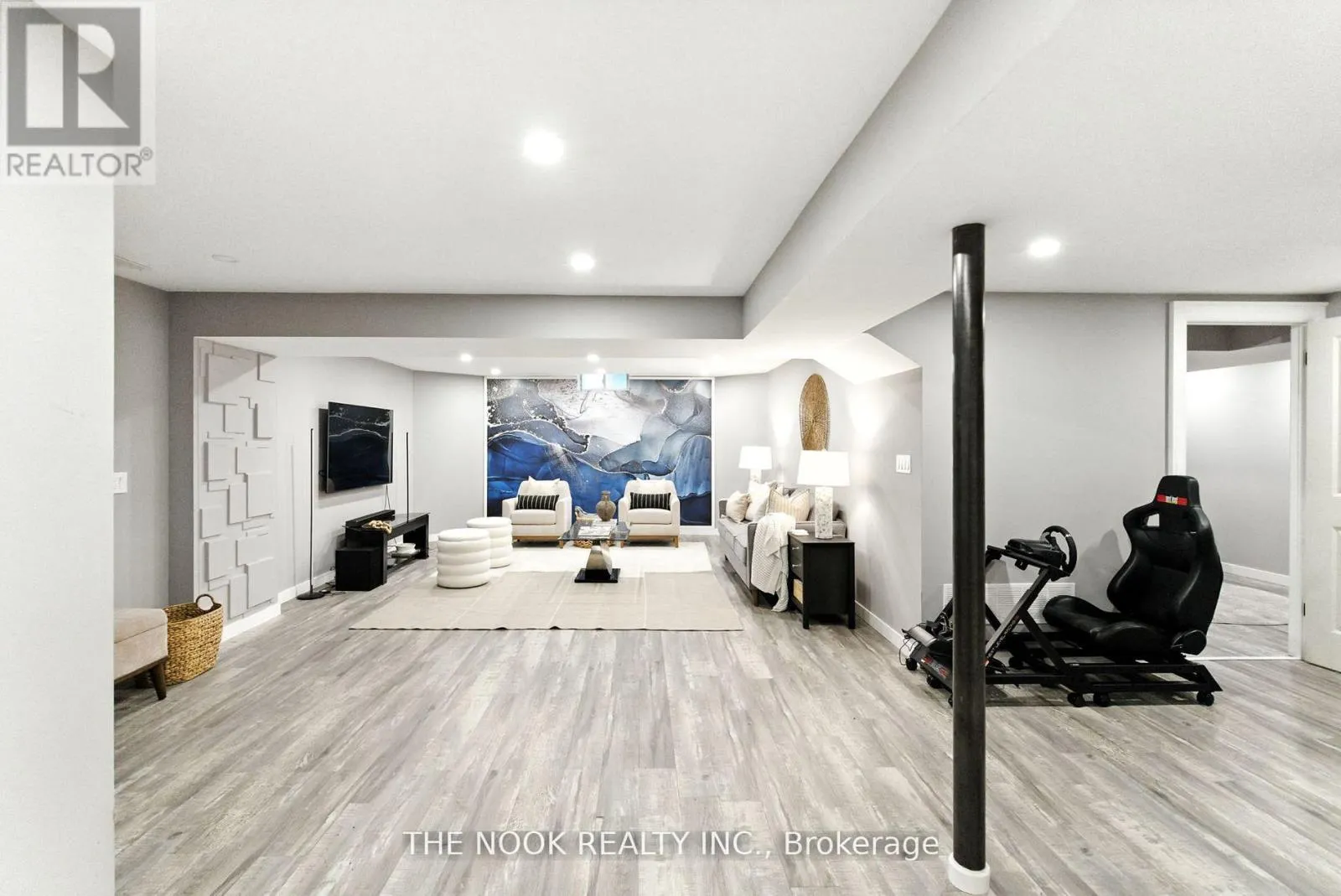 122 ESTATE GARDEN DRIVE