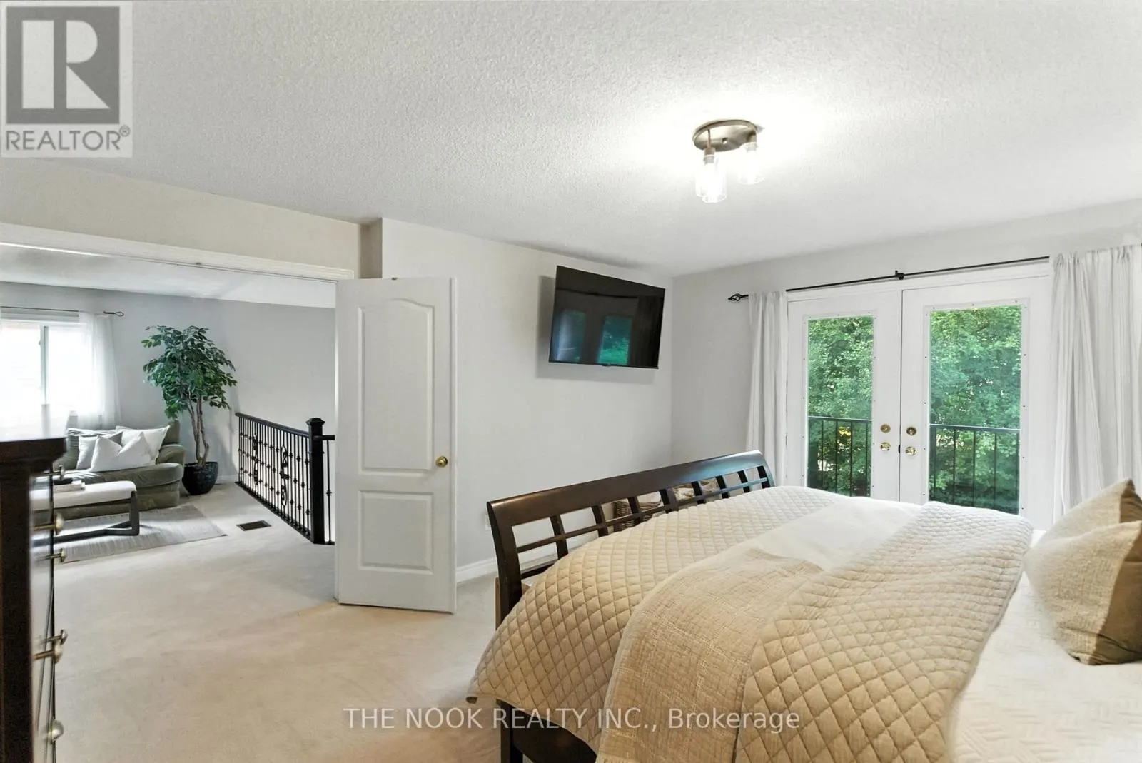 122 ESTATE GARDEN DRIVE