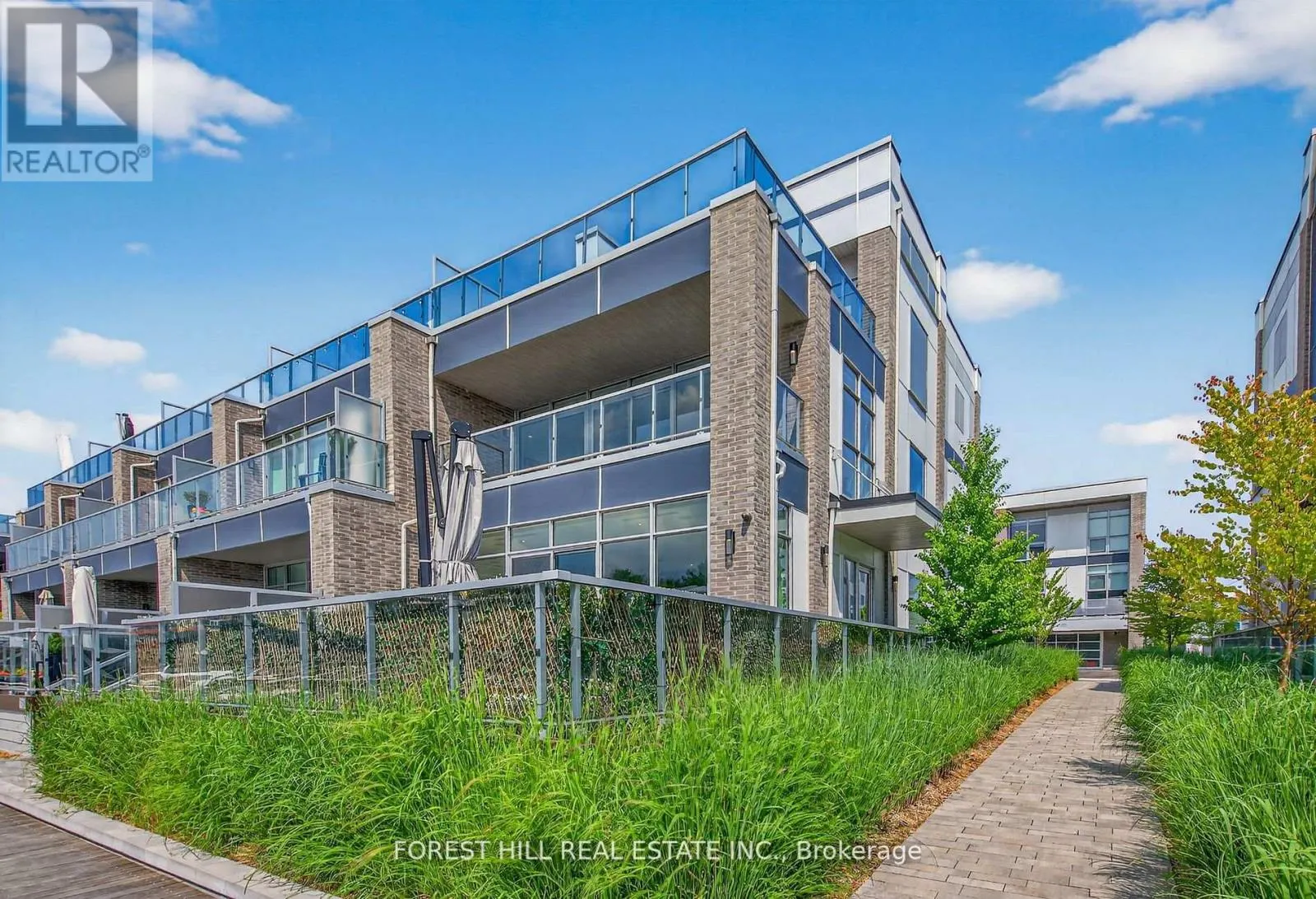 3756 FERRETTI COURT