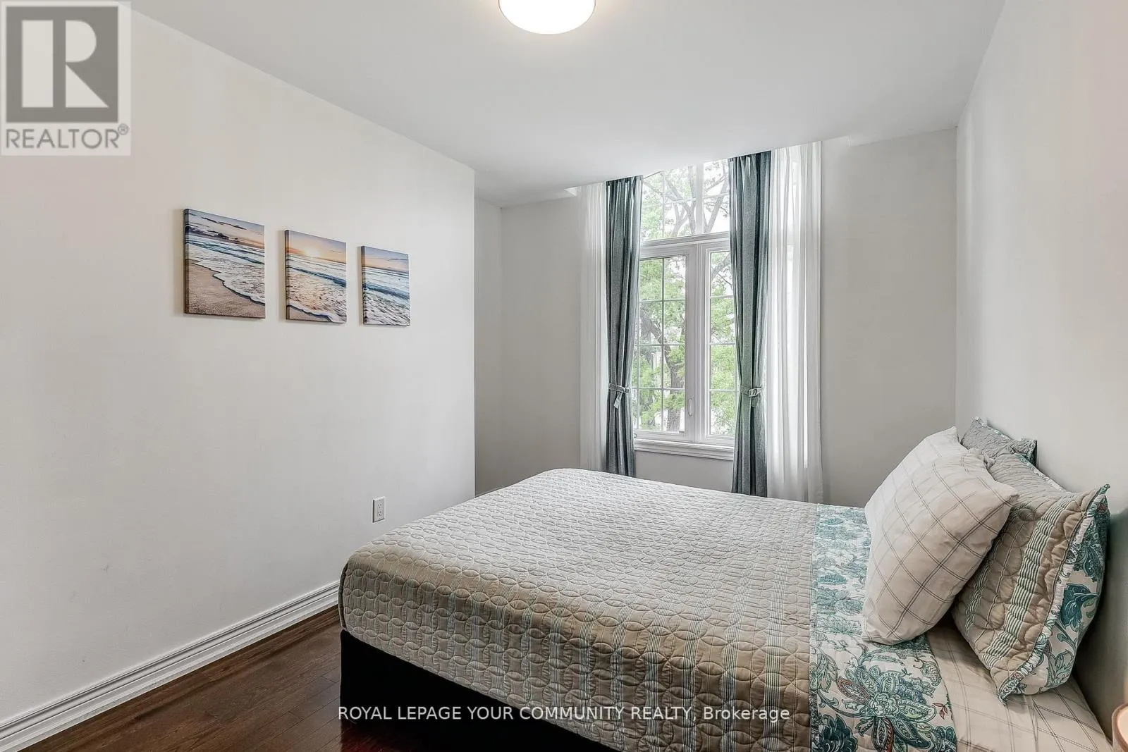 11 - 9205 BATHURST STREET