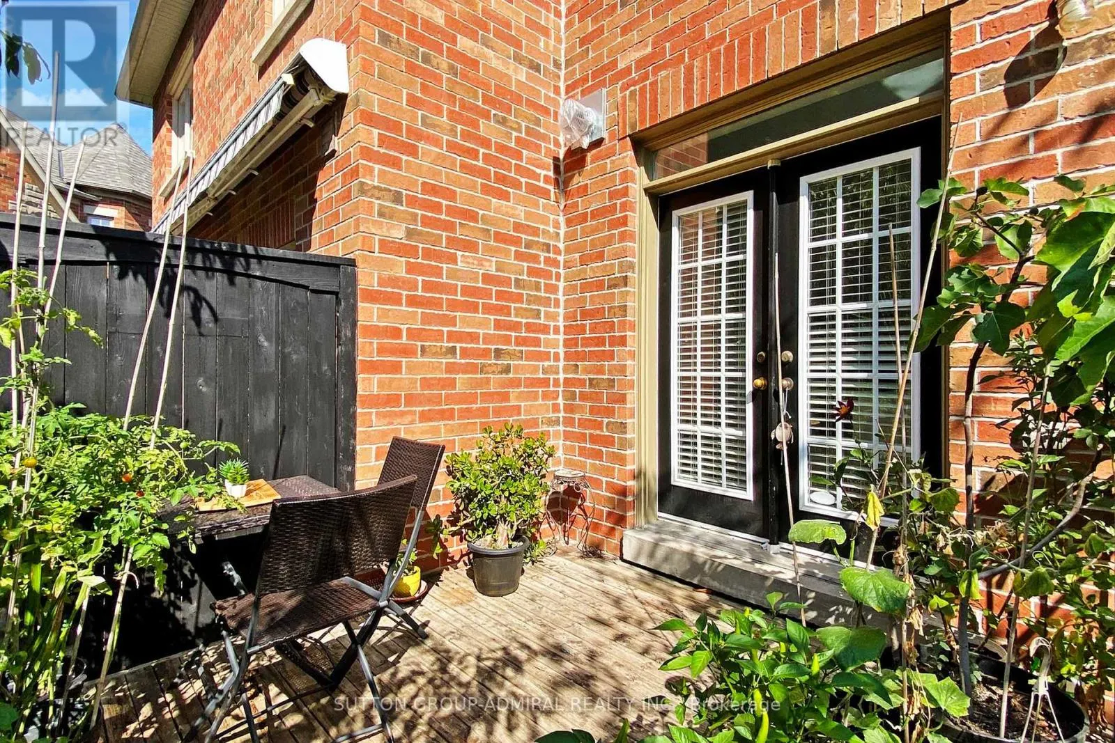 76 WESTBURY COURT