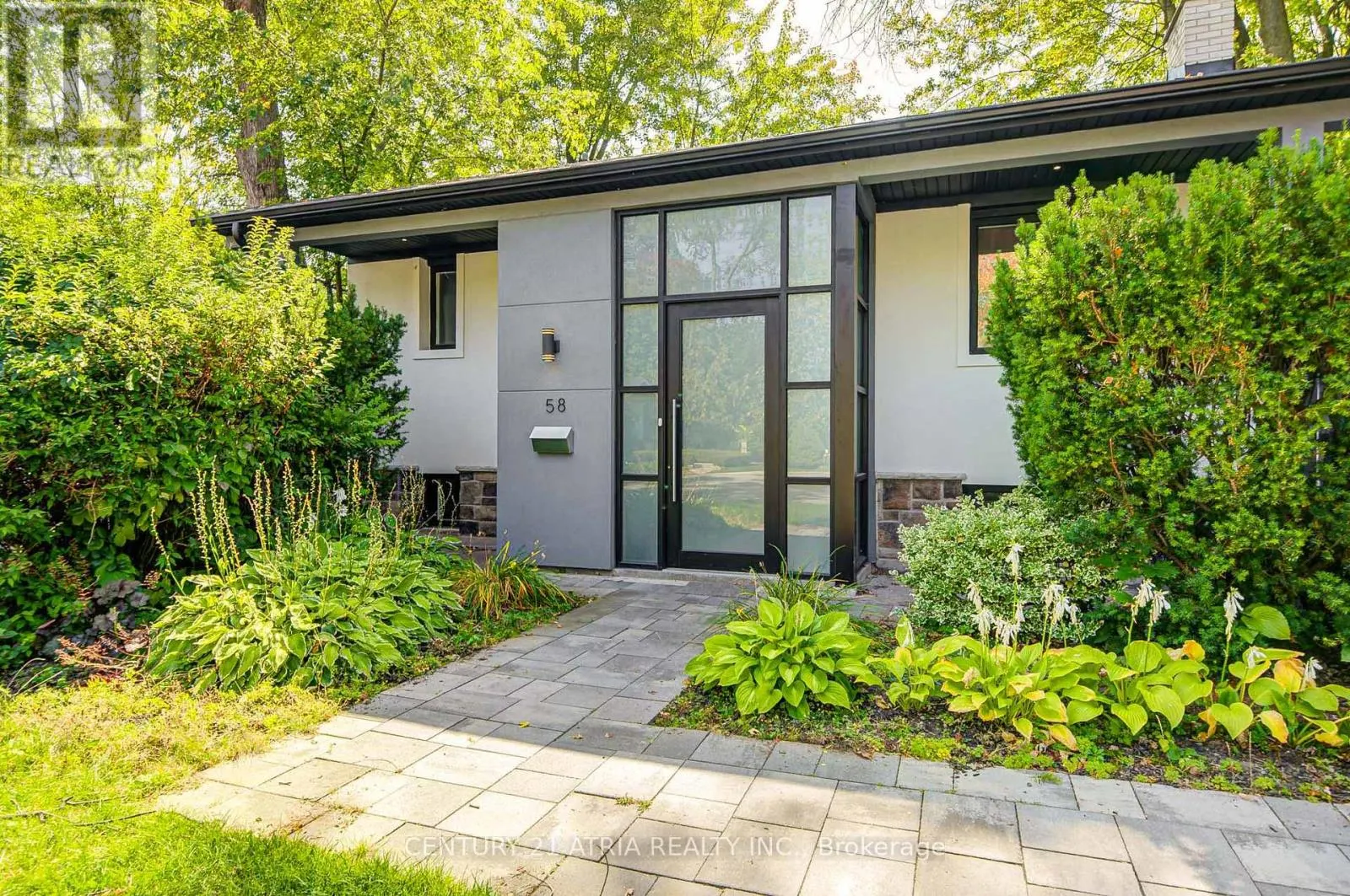 58 LAWNWOOD COURT